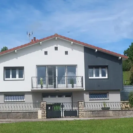 Bassompre Entre Vittel Et Neufchateau Holiday home *